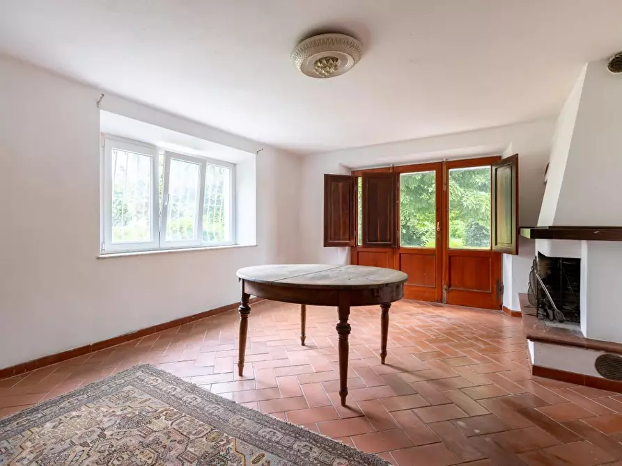 Immagine 20 di Villa in vendita  a Lucca
