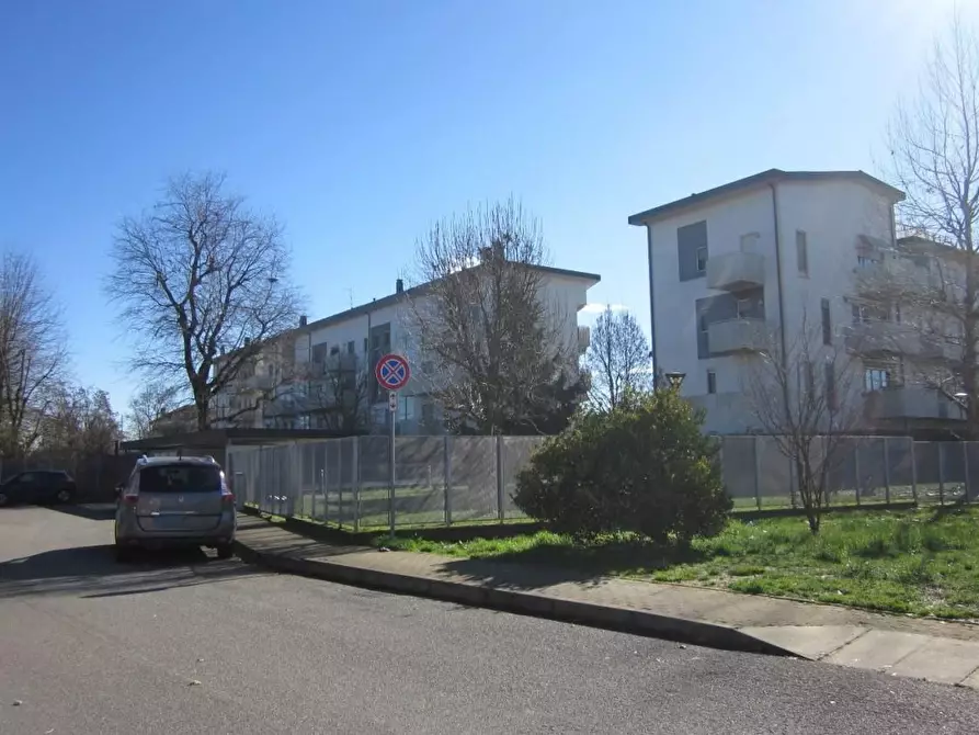 Immagine 1 di Appartamento in vendita  a Abbiategrasso