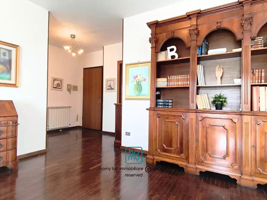 Immagine 54 di Appartamento in vendita  a Carrara