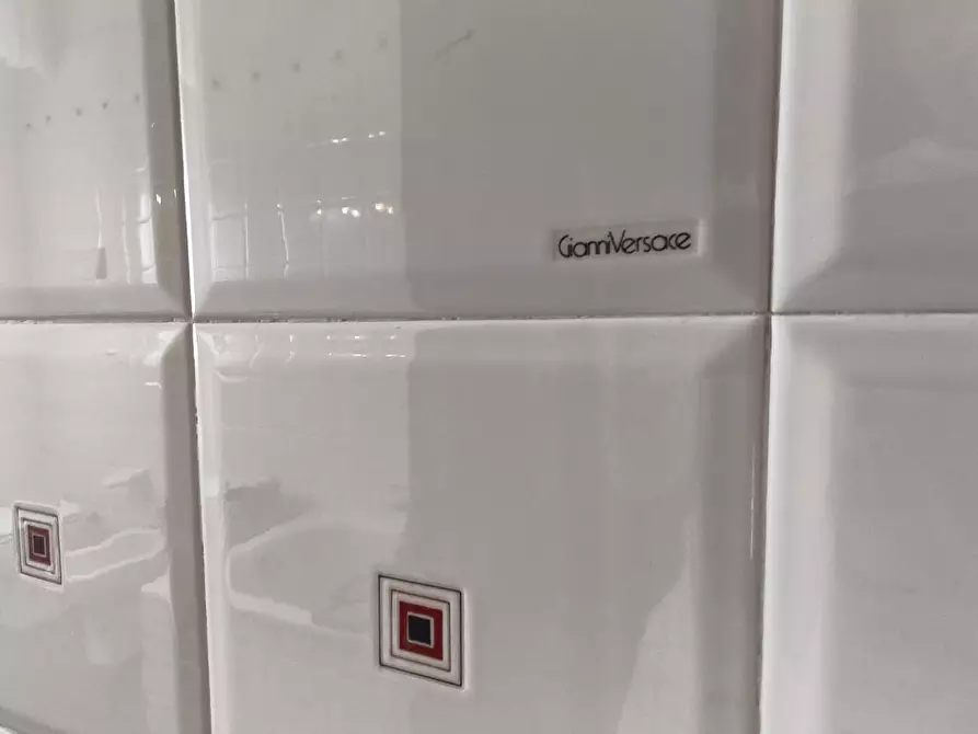 Immagine 31 di Appartamento in vendita  a Carrara