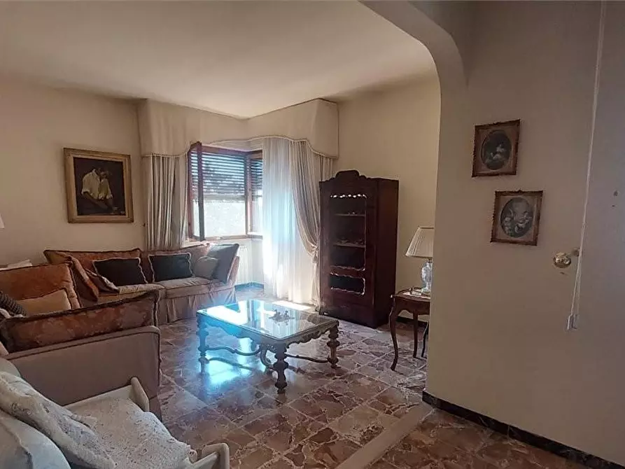 Immagine 14 di Appartamento in vendita  a Pisa