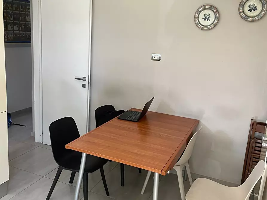 Immagine 2 di Appartamento in vendita  a Viareggio