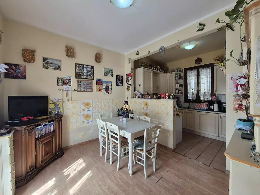Immagine 1 di Terratetto in vendita  a Cascina