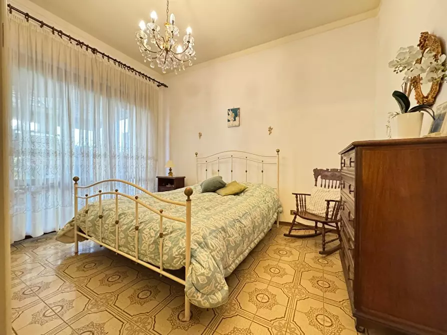 Immagine 9 di Appartamento in vendita  a Viareggio