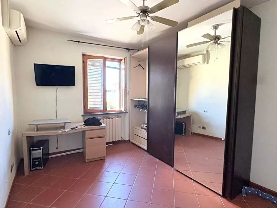 Immagine 17 di Terratetto in vendita  a Lucca