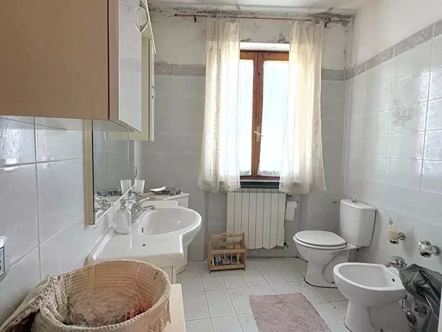 Immagine 11 di Terratetto in vendita  a Lucca