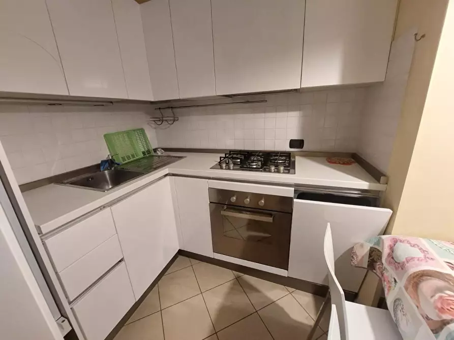 Immagine 4 di Appartamento in affitto  a Camaiore