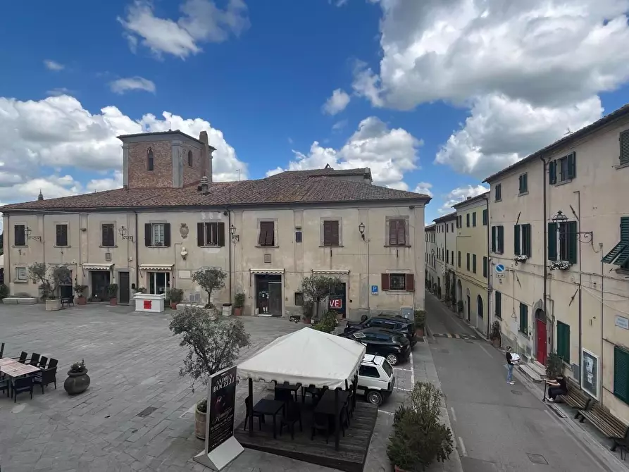 Immagine 8 di Appartamento in vendita  a Lajatico