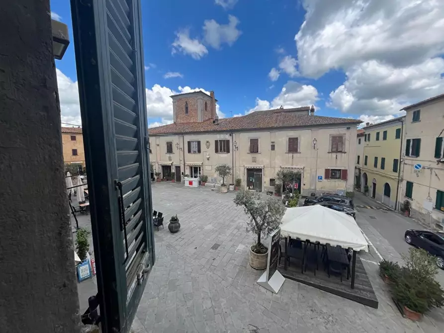 Immagine 1 di Appartamento in vendita  a Lajatico