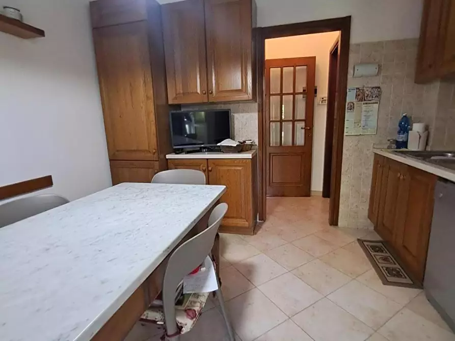 Immagine 13 di Appartamento in vendita  a Livorno