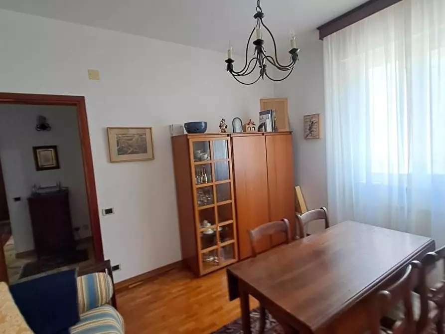 Immagine 32 di Appartamento in vendita  a Livorno