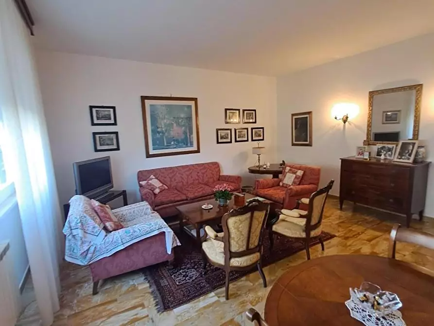 Immagine 21 di Appartamento in vendita  a Livorno