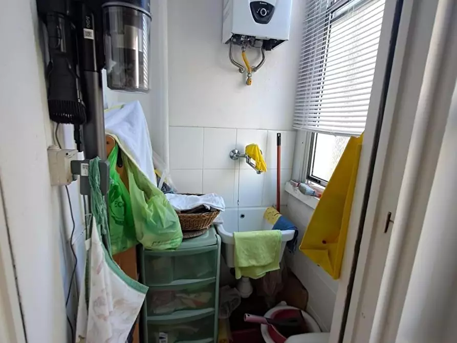 Immagine 16 di Appartamento in vendita  a Livorno