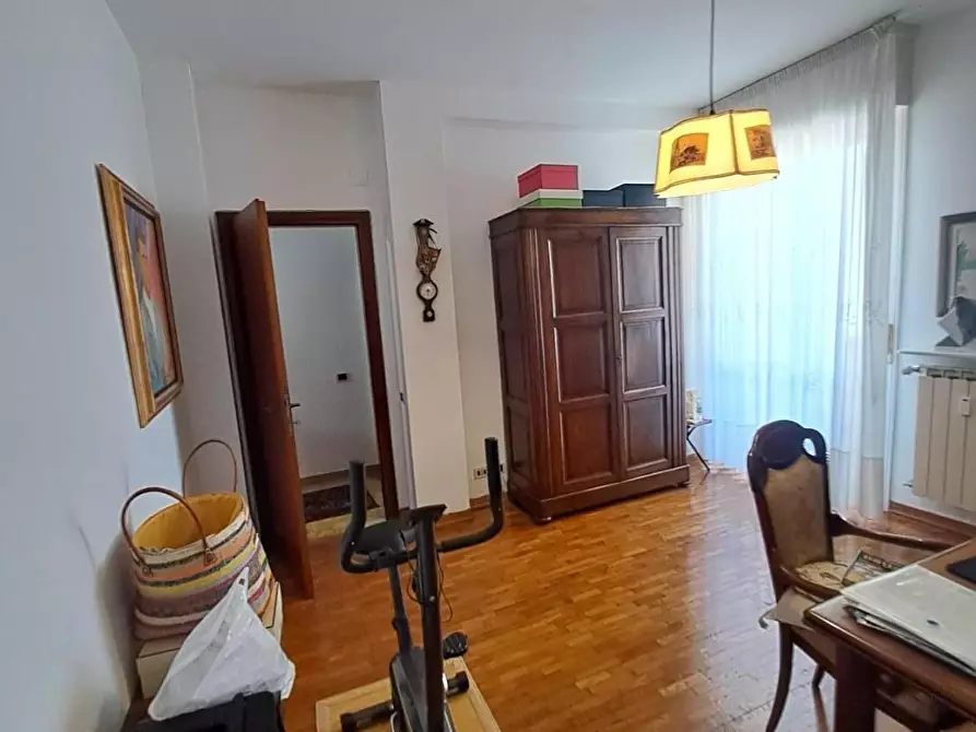 Immagine 39 di Appartamento in vendita  a Livorno