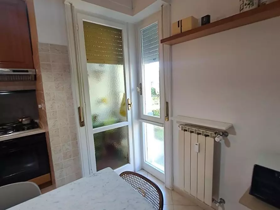 Immagine 8 di Appartamento in vendita  a Livorno