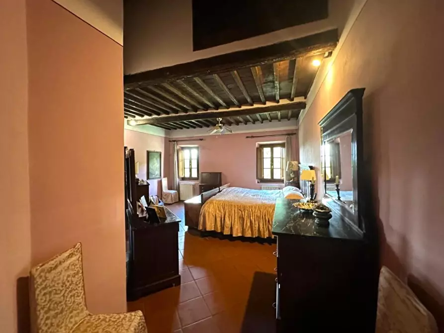 Immagine 26 di Rustico / casale in vendita  a Capannori
