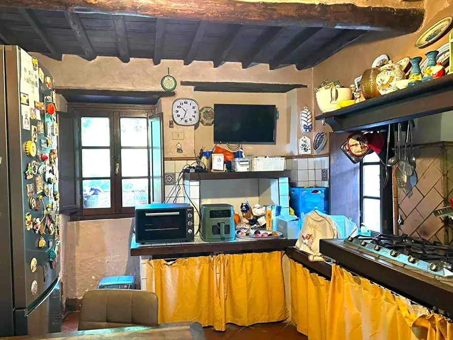 Immagine 17 di Rustico / casale in vendita  a Capannori