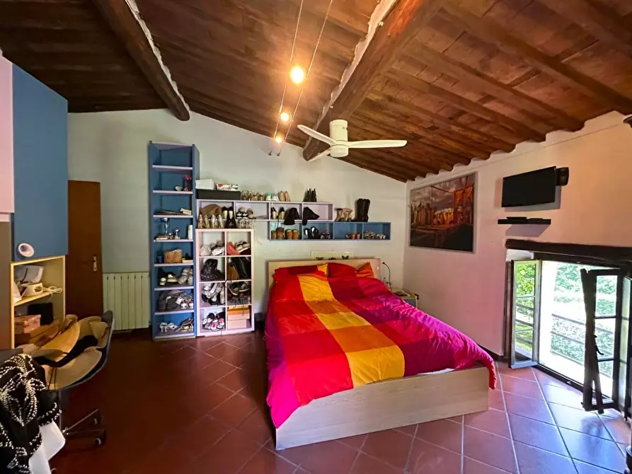 Immagine 35 di Rustico / casale in vendita  a Capannori
