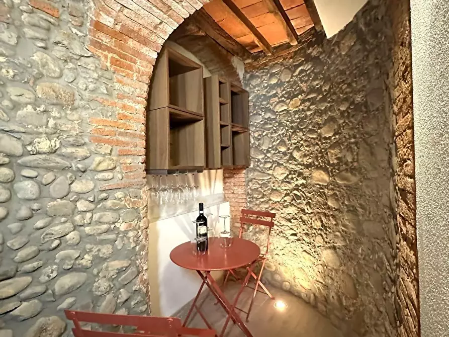 Immagine 48 di Rustico / casale in vendita  a Capannori