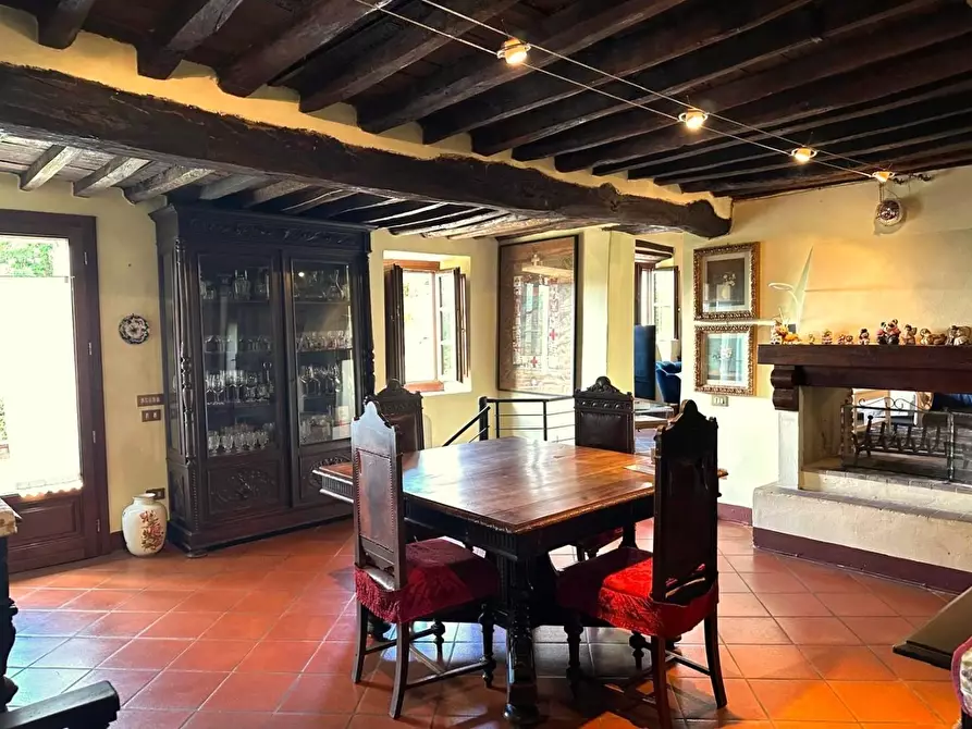 Immagine 24 di Rustico / casale in vendita  a Capannori