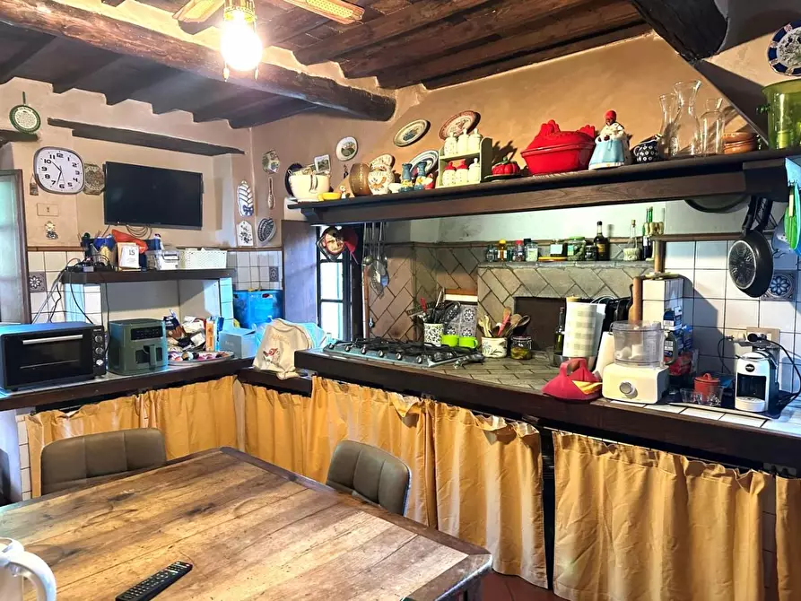 Immagine 16 di Rustico / casale in vendita  a Capannori