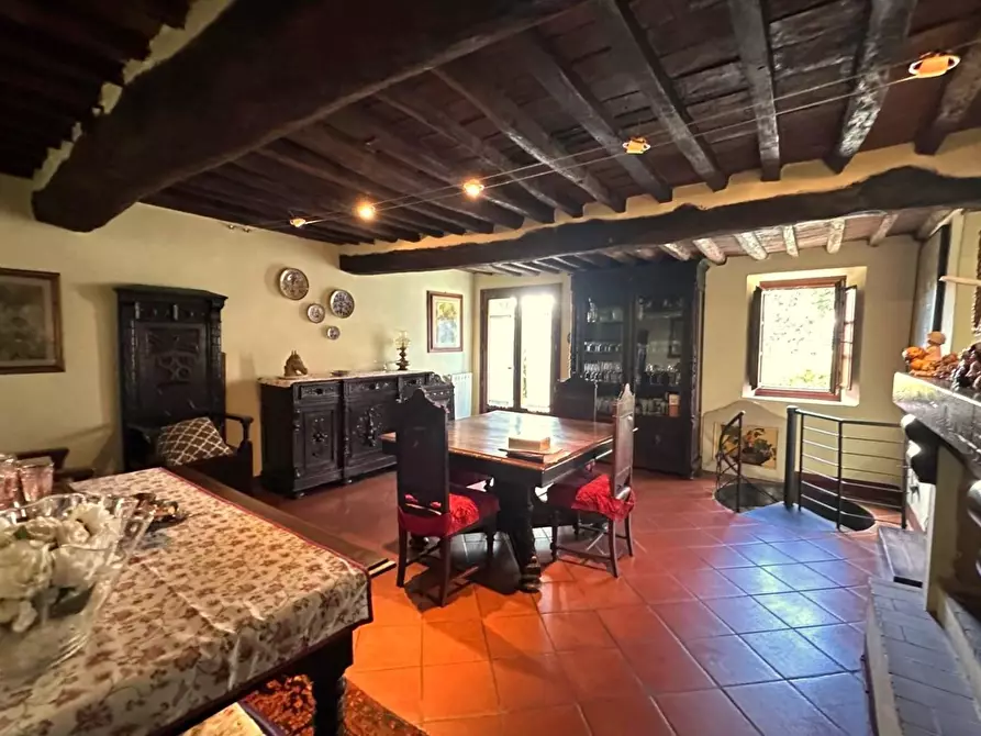 Immagine 23 di Rustico / casale in vendita  a Capannori