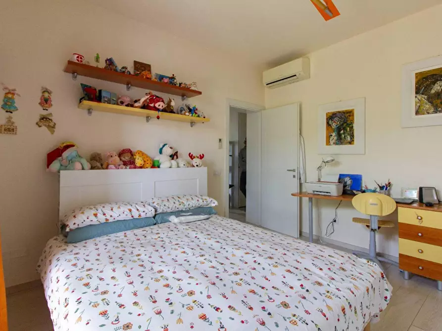 Immagine 20 di Villa in vendita  a Cascina