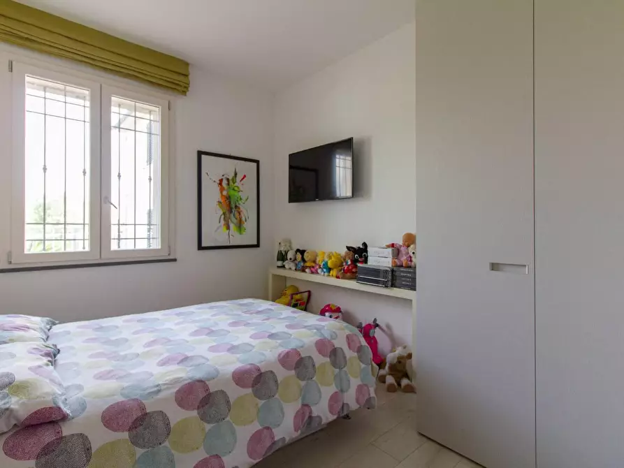 Immagine 36 di Villa in vendita  a Cascina