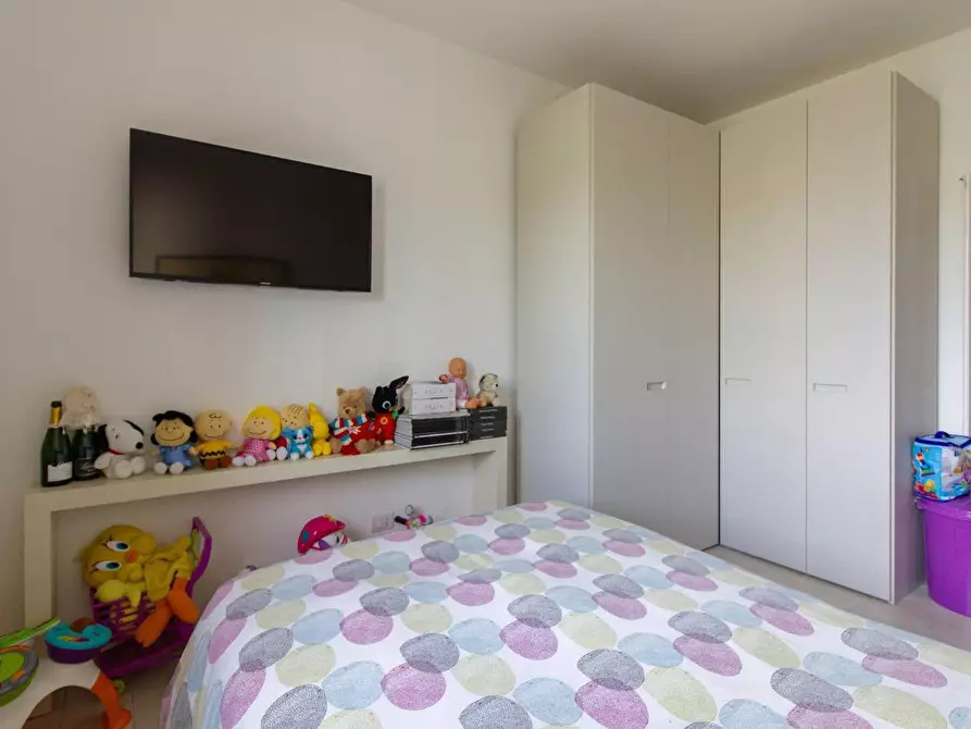 Immagine 39 di Villa in vendita  a Cascina