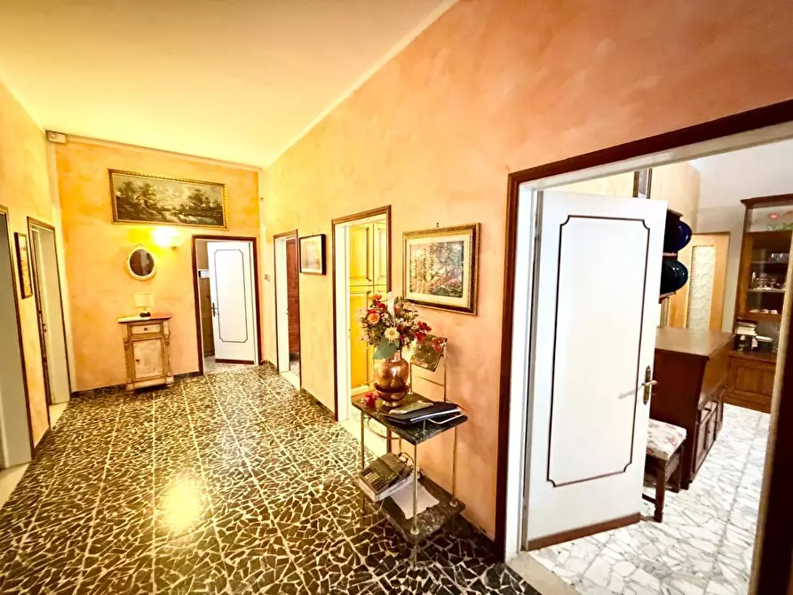 Immagine 1 di Villa in vendita  a Montelupo Fiorentino