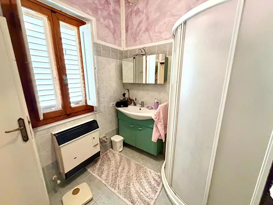 Immagine 21 di Villa in vendita  a Montelupo Fiorentino