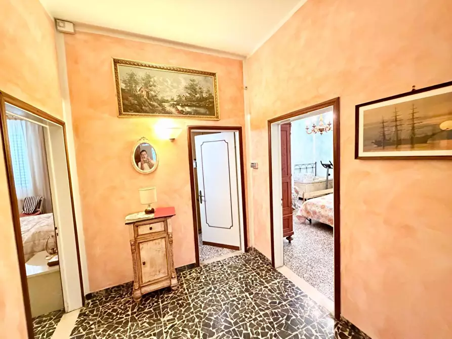 Immagine 27 di Villa in vendita  a Montelupo Fiorentino