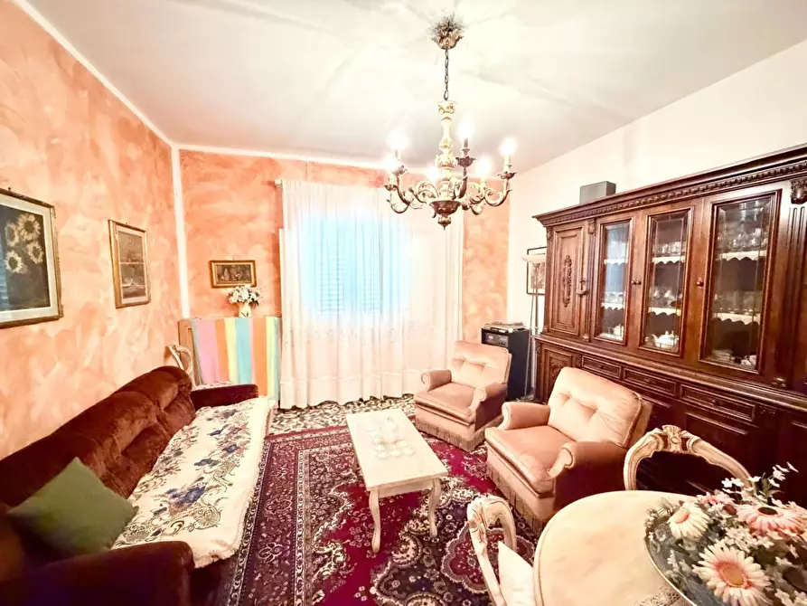 Immagine 7 di Villa in vendita  a Montelupo Fiorentino
