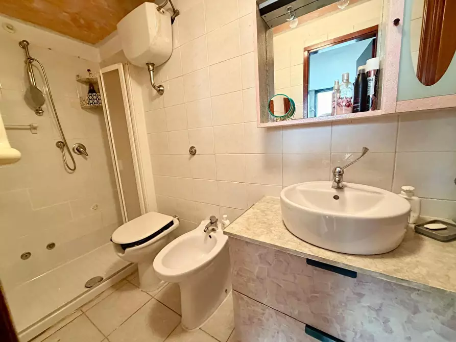 Immagine 40 di Villa in vendita  a Montelupo Fiorentino