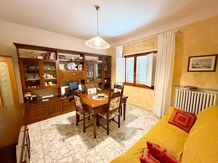 Immagine 4 di Villa in vendita  a Montelupo Fiorentino