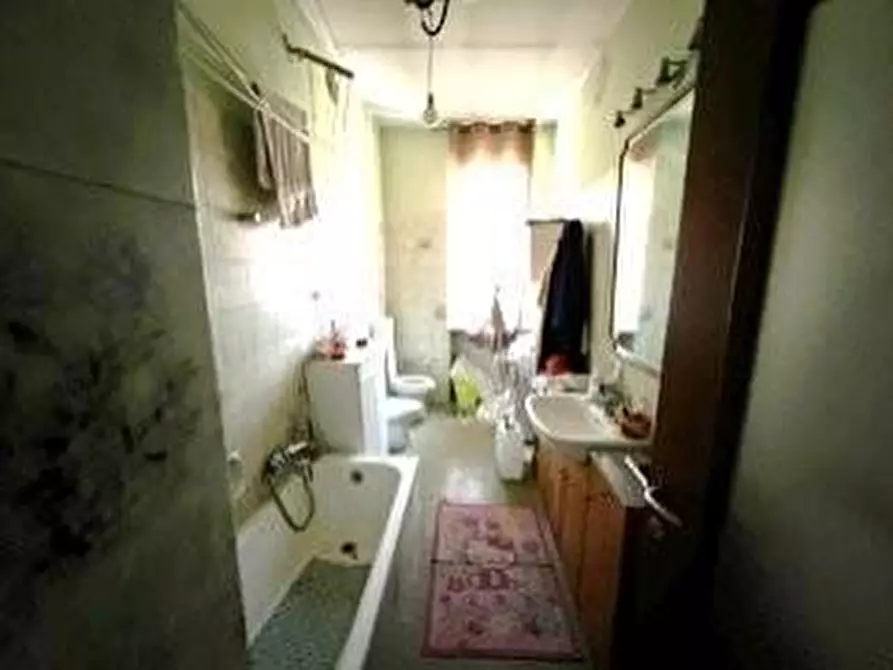 Immagine 7 di Villa in vendita  a Suardi