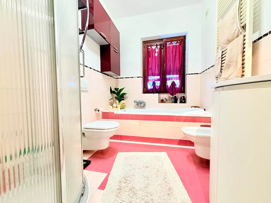 Immagine 27 di Casa bifamiliare in vendita  a Massa