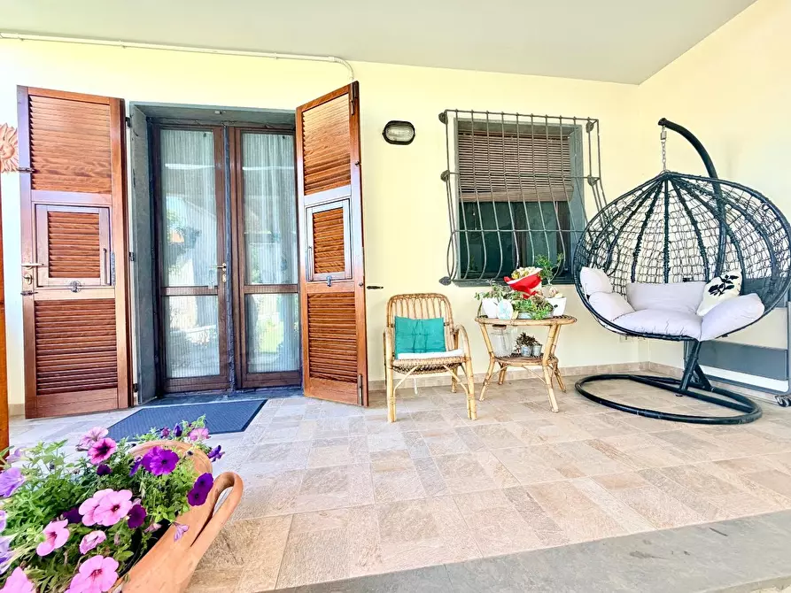 Immagine 20 di Casa bifamiliare in vendita  a Massa