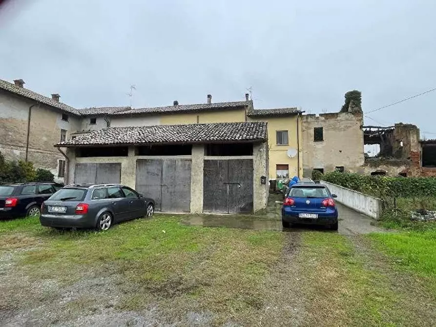 Immagine 1 di Appartamento in vendita  a Chignolo Po
