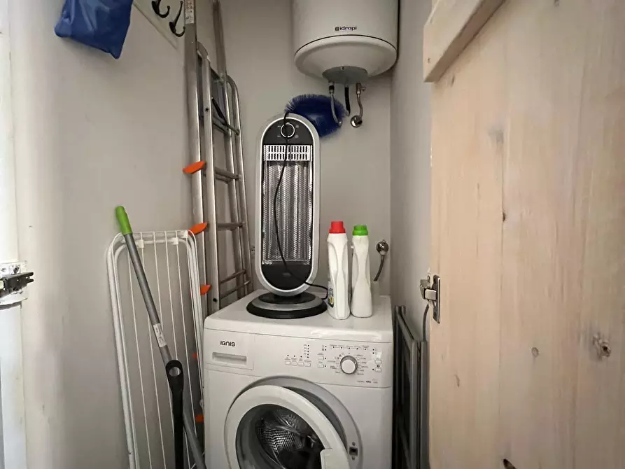 Immagine 10 di Appartamento in vendita  a Firenze