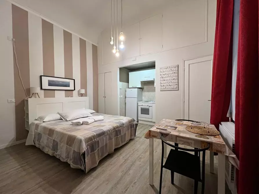 Immagine 4 di Appartamento in vendita  a Firenze