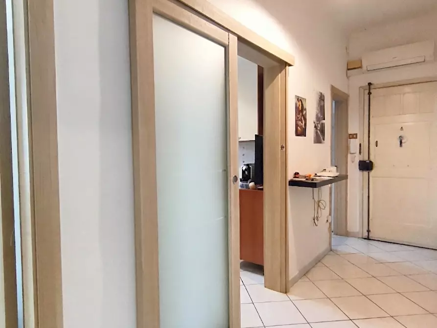 Immagine 17 di Appartamento in vendita  a Pisa