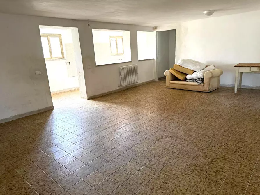 Immagine 10 di Villa in vendita  a Capannori