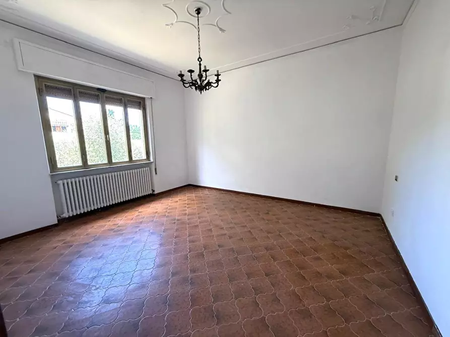 Immagine 24 di Villa in vendita  a Capannori