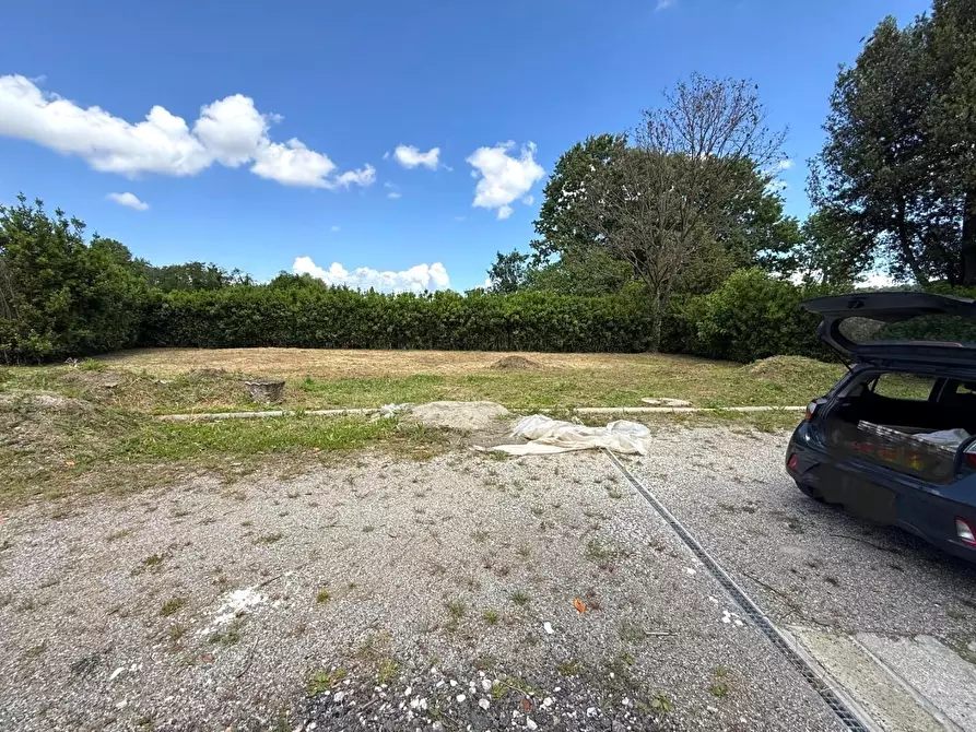 Immagine 35 di Villa in vendita  a Capannori