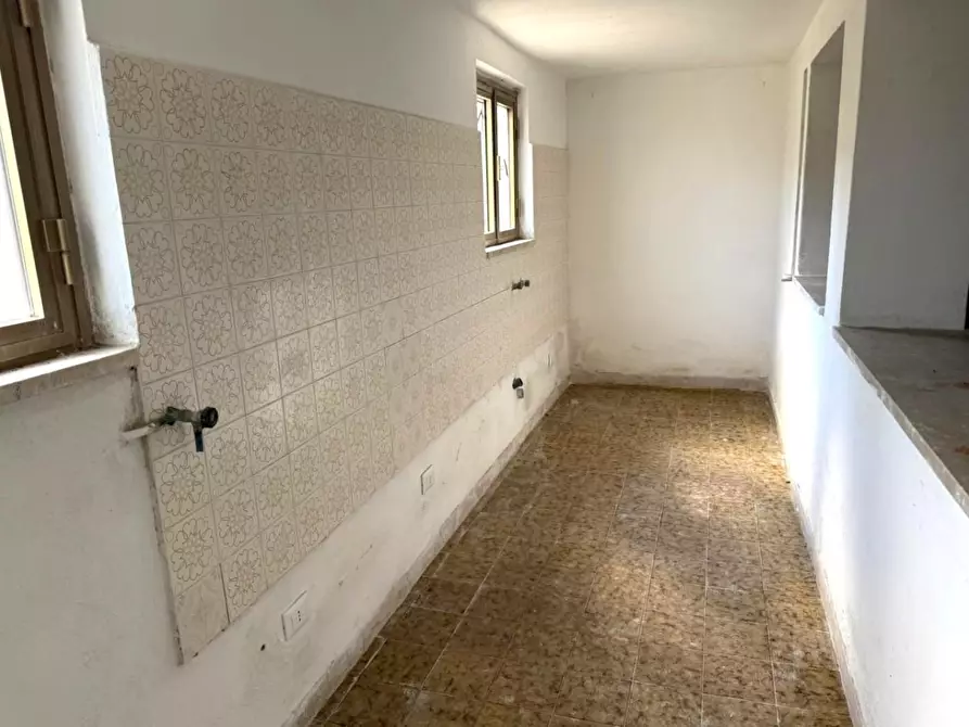 Immagine 5 di Villa in vendita  a Capannori