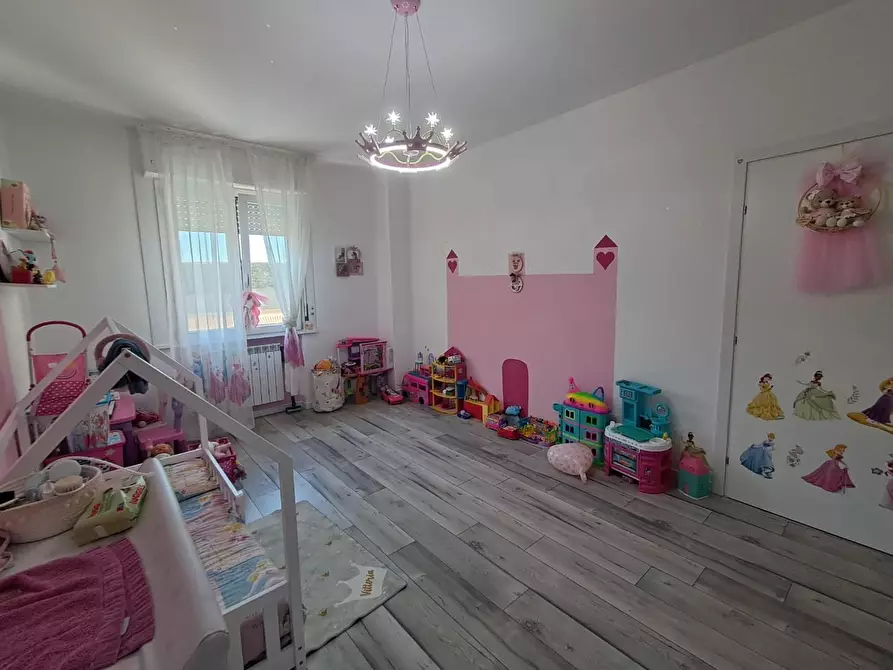 Immagine 13 di Appartamento in vendita  a Pontedera