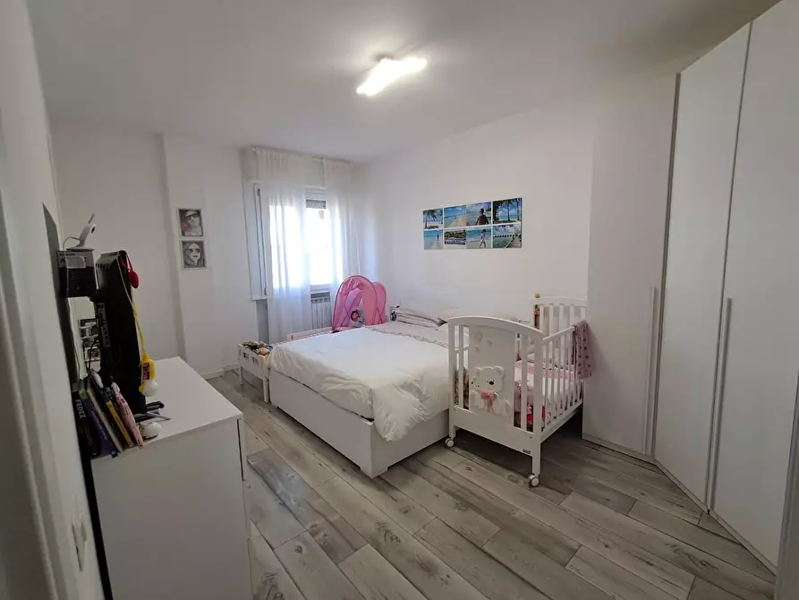 Immagine 10 di Appartamento in vendita  a Pontedera