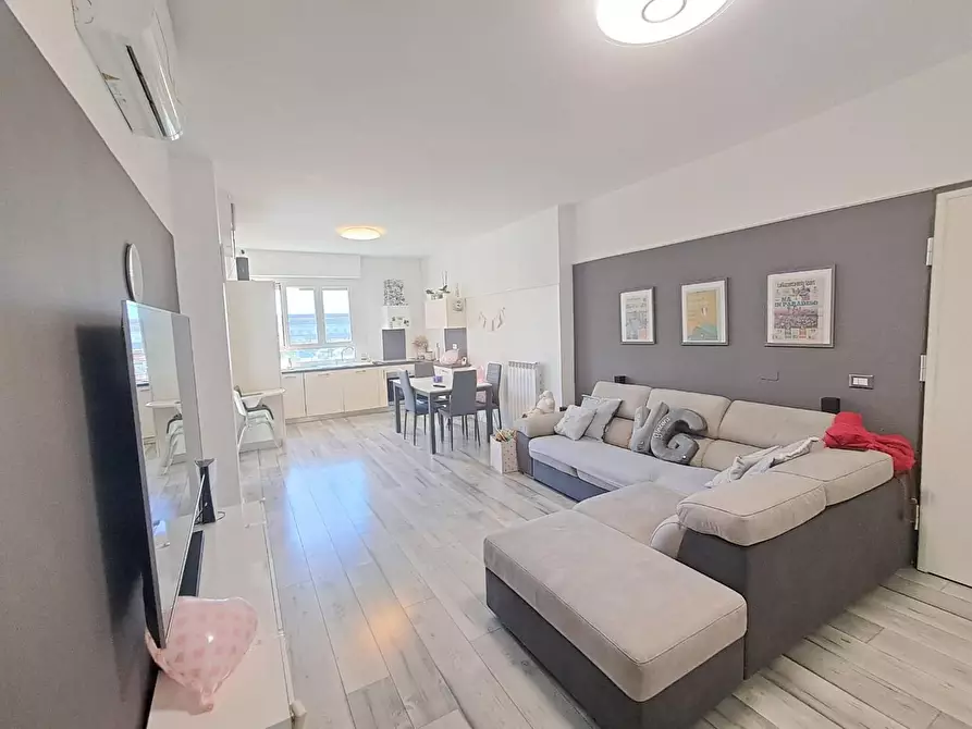 Immagine 1 di Appartamento in vendita  a Pontedera