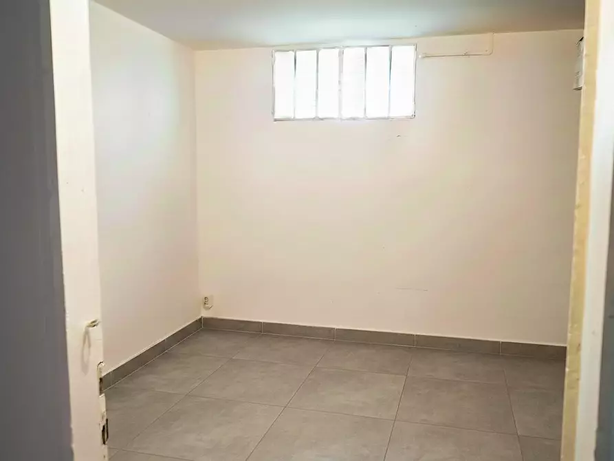 Immagine 19 di Appartamento in vendita  a Massa